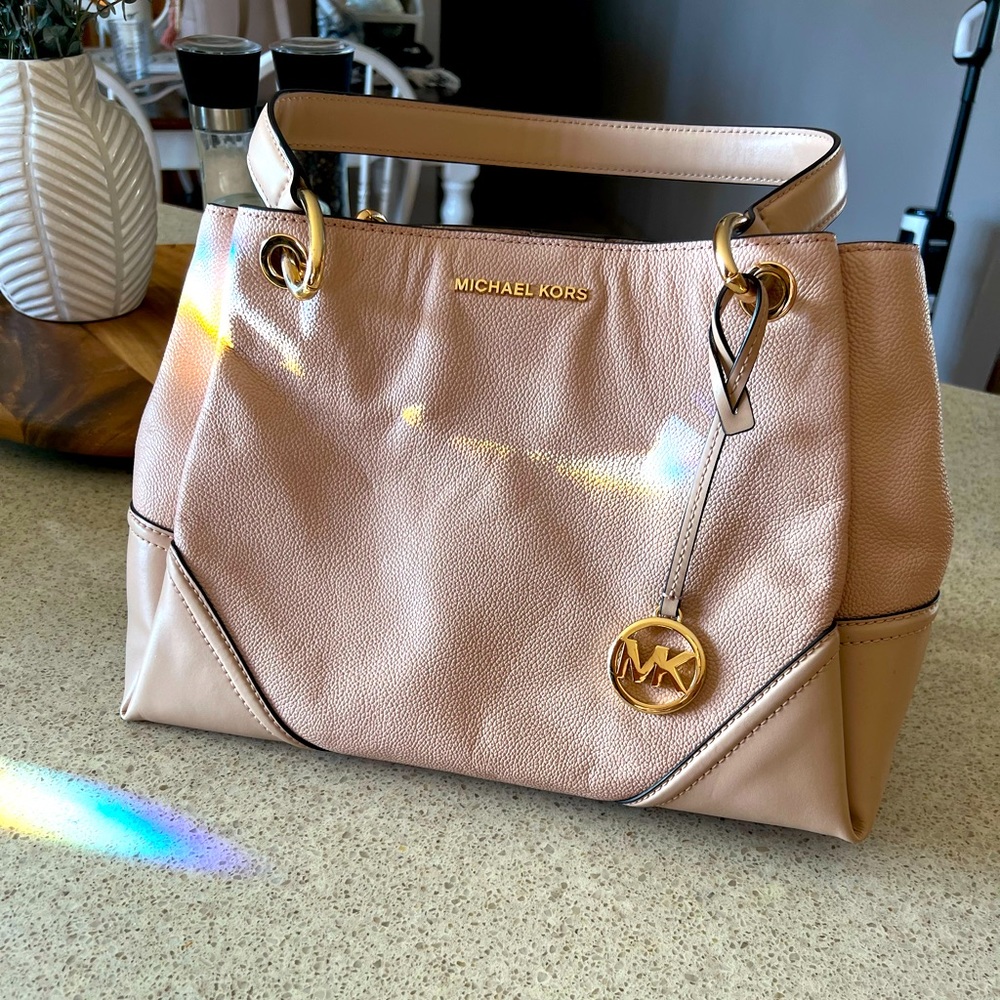 Michael Kors purse